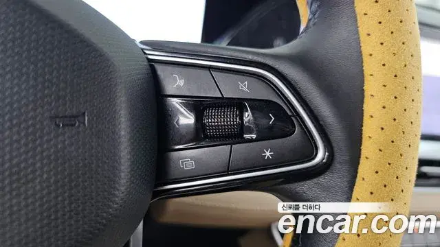 Renault Samsung Grand Koleos 2024 — Photo 27/37