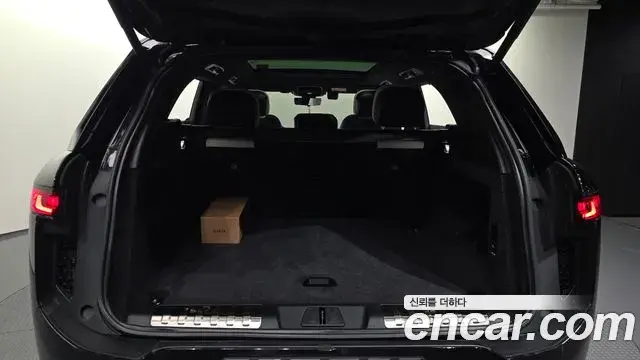 Land Rover Range Rover Sport 2025 — ფოტო 28/37