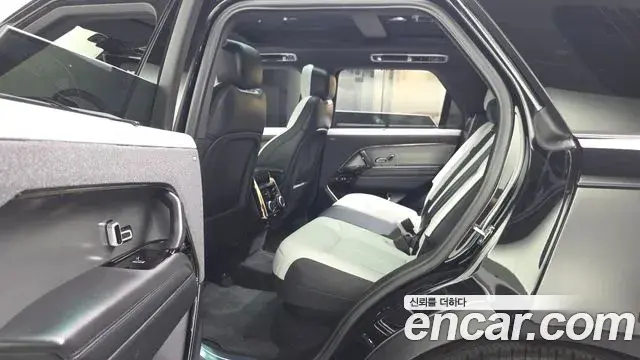Land Rover Range Rover Sport 2025 — ფოტო 30/37