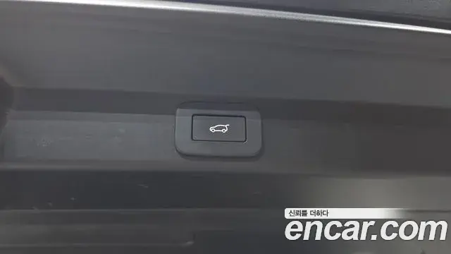 Land Rover Range Rover Sport 2025 — ფოტო 32/37