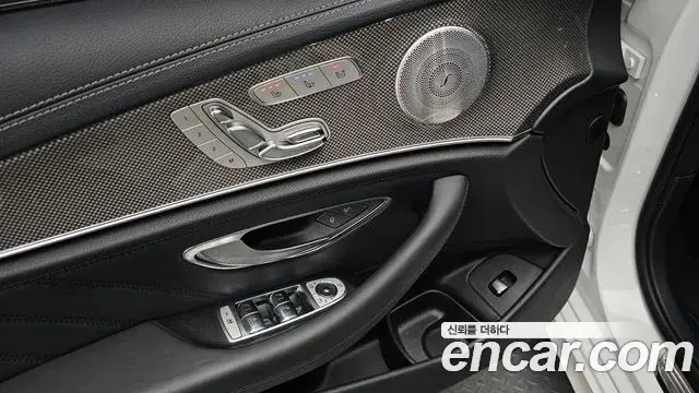 Mercedes-Benz E-Class 2019 — Şəkil 16/37