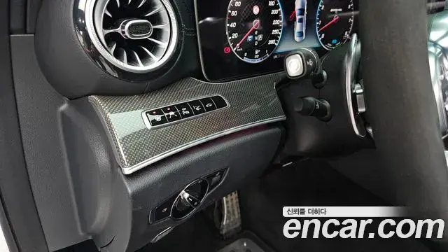 Mercedes-Benz E-Class 2019 — Şəkil 17/37