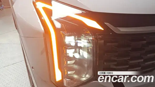 Kia Sportage 2025 — Şəkil 8/34