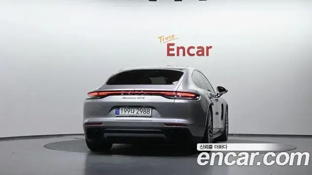 Porsche Panamera 2024 — Şəkil 8/20