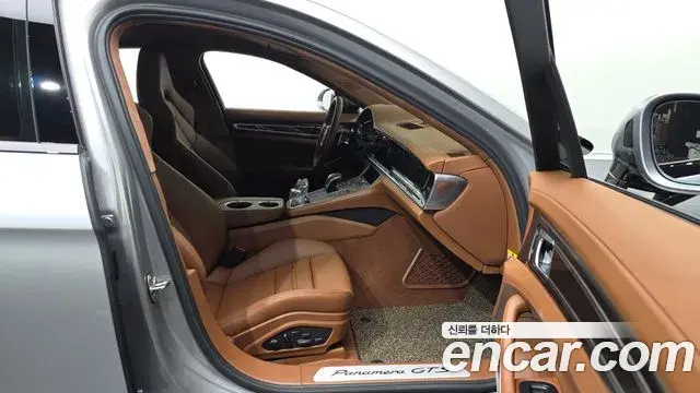 Porsche Panamera 2024 — Şəkil 19/20