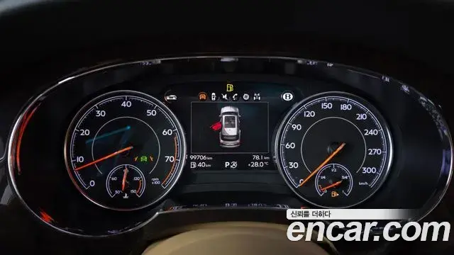 Bentley Bentayga 2018 — Şəkil 7/20