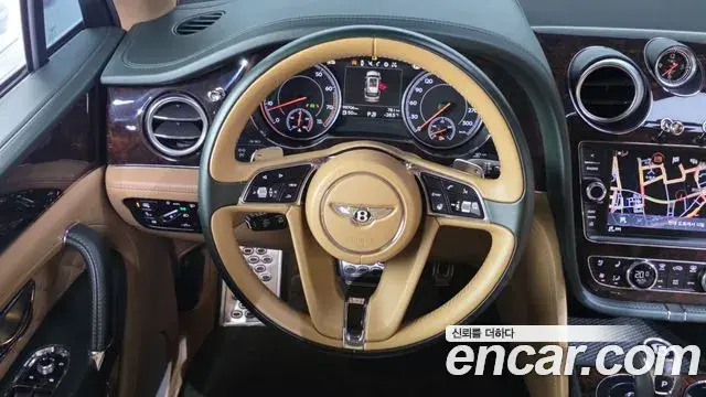 Bentley Bentayga 2018 — Şəkil 20/20