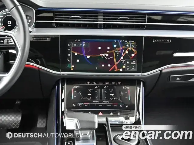 Audi A8 2021 — Фото 14/20