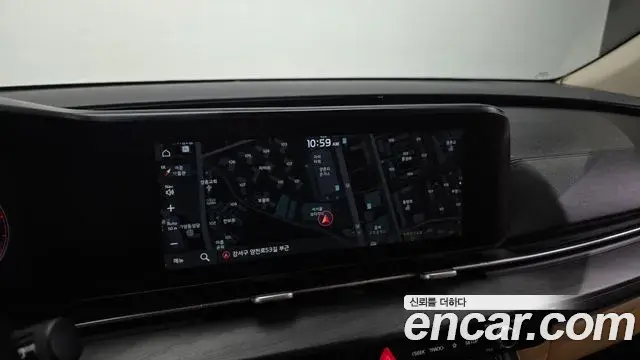 Kia Carnival 2021 — Фото 15/20