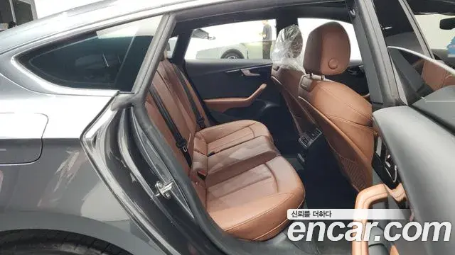 Audi A5 2022 — ფოტო 38/39