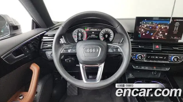 Audi A5 2022 — ფოტო 16/39