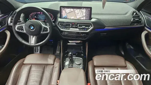 BMW X4 2022 — ფოტო 17/20