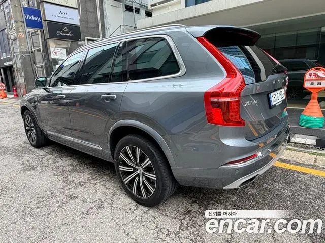 Volvo XC90 2019 — ფოტო 4/13