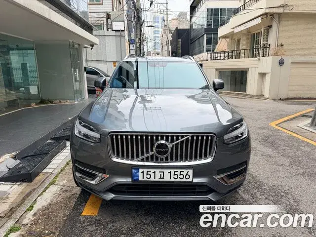 Volvo XC90 2019 — ფოტო 9/13
