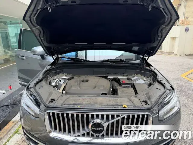 Volvo XC90 2019 — ფოტო 6/13