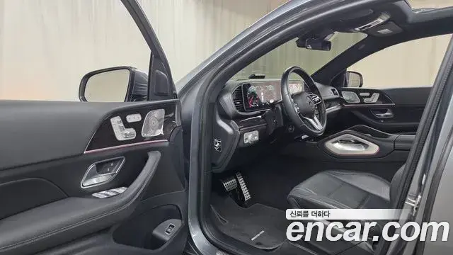 Mercedes-Benz GLE-Class 2023 — Фото 10/20
