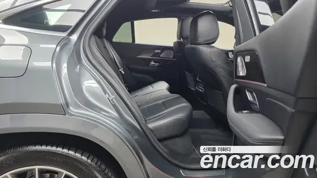 Mercedes-Benz GLE-Class 2023 — Фото 11/20