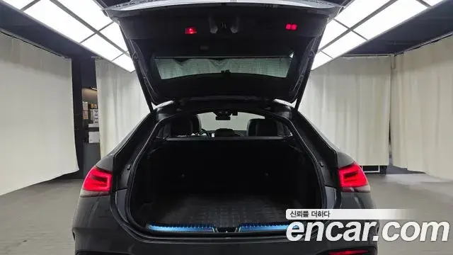 Mercedes-Benz GLE-Class 2023 — Фото 18/20