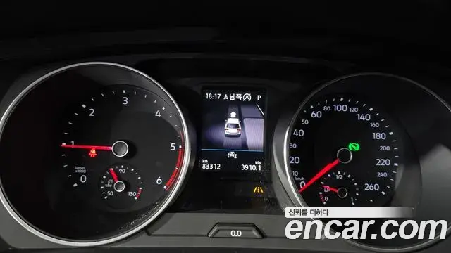 Volkswagen Tiguan 2019 — Şəkil 30/31