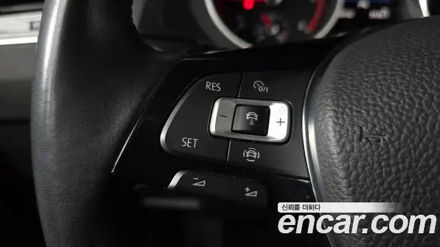 Volkswagen Tiguan 2019 — Şəkil 20/31