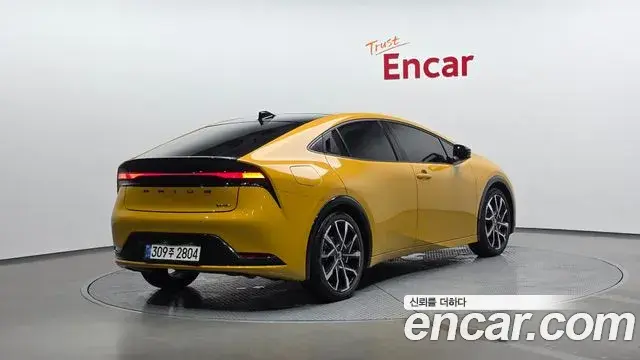Toyota Prius 2026 — Şəkil 12/35