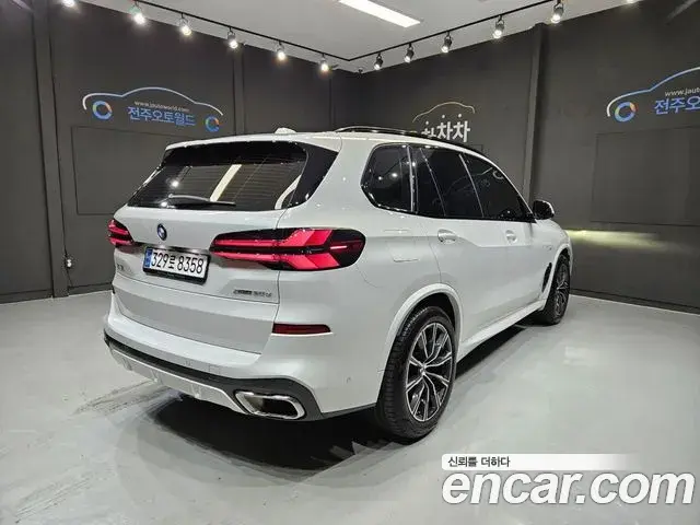 BMW X5 2024 — Photo 1/20