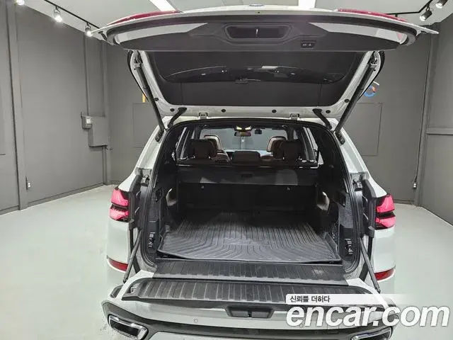 BMW X5 2024 — Photo 12/20