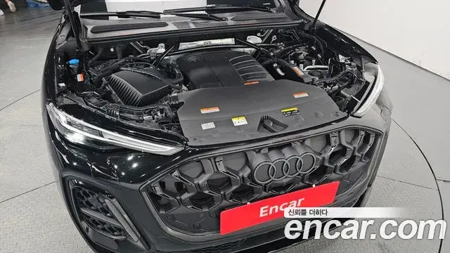 Audi Q5 2025 — Photo 14/36