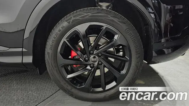Audi Q5 2025 — Photo 16/36