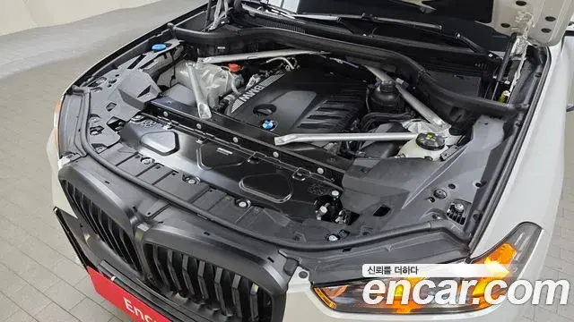 BMW X5 2025 — Photo 15/32