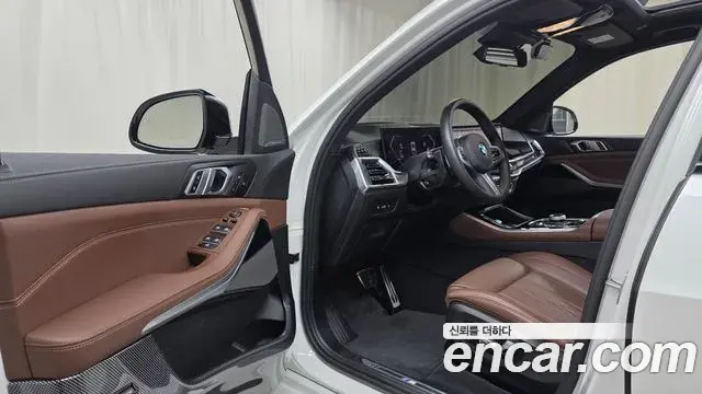 BMW X5 2025 — Photo 25/32