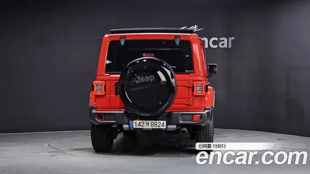 Jeep Wrangler 2021 — Фото 4/20