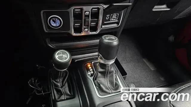 Jeep Wrangler 2021 — Фото 9/20