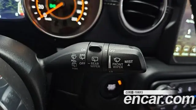 Jeep Wrangler 2021 — Фото 18/20