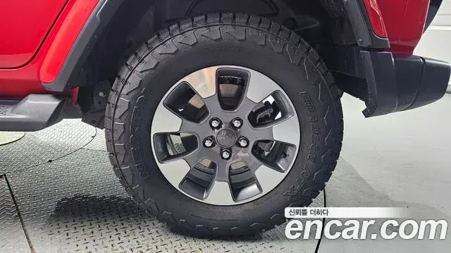 Jeep Wrangler 2021 — Photo 16/30