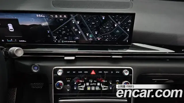 Genesis GV80 2024 — ფოტო 21/34