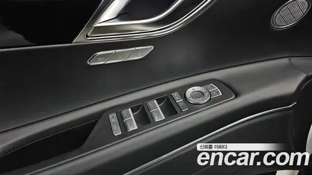 Genesis GV80 2024 — ფოტო 17/34