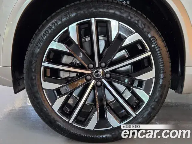 Volvo XC90 2026 — Photo 3/20