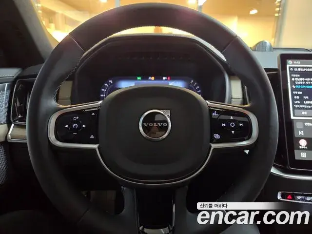 Volvo XC90 2026 — Photo 9/20