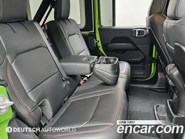 Jeep Wrangler 2025 — Şəkil 18/20