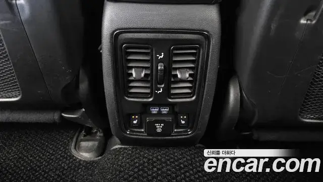Jeep Grand Cherokee 2019 — ფოტო 9/34