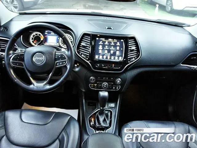 Jeep Cherokee 2021 — Photo 6/20