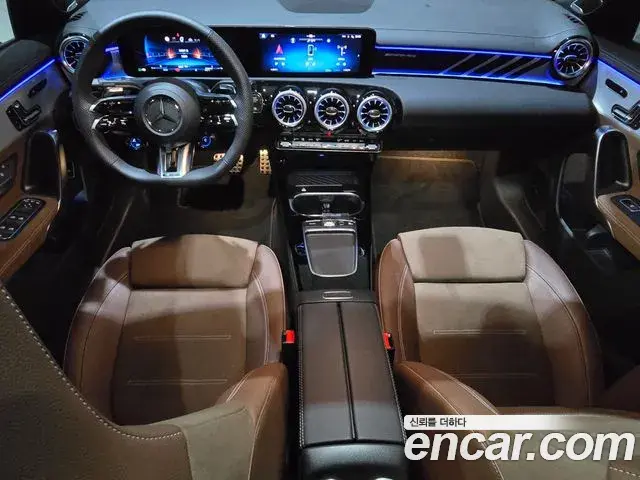 Mercedes-Benz CLA-Class 2025 — Фото 6/19