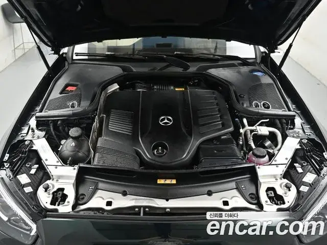 Mercedes-Benz E-Class 2022 — Şəkil 9/20