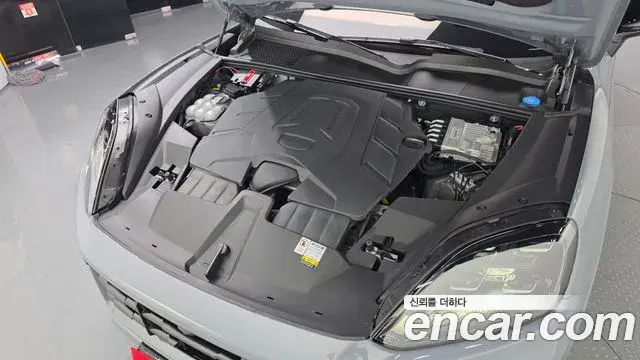 Porsche Cayenne 2024 — Photo 12/20