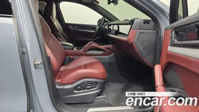 Porsche Cayenne 2024 — Photo 11/20