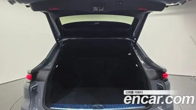 Porsche Cayenne 2024 — Photo 19/20