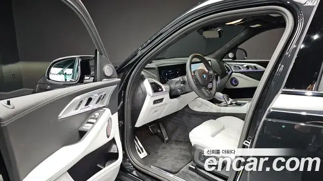 BMW XM 2026 — Photo 29/39