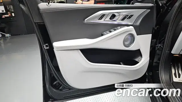 BMW XM 2026 — Photo 28/39