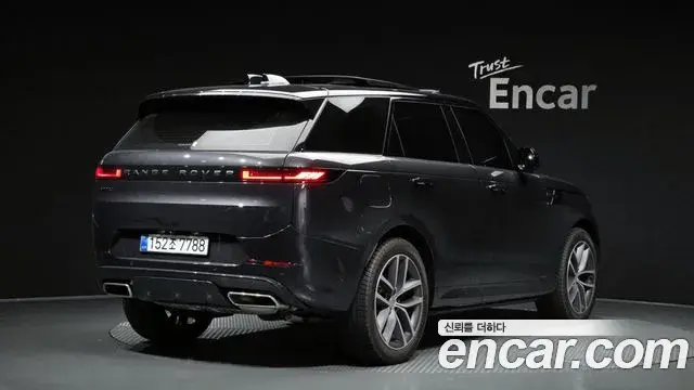 Land Rover Range Rover Sport 2025 — Фото 2/20
